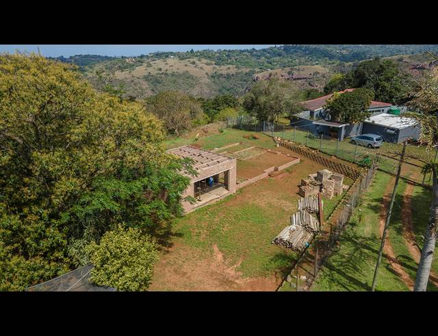 1,300M² VACANT LAND FOR SALE IN FOREST HILLS